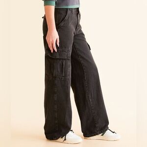 New Levi’s 94 Baggy black Cargo Jeans size 30 x 30